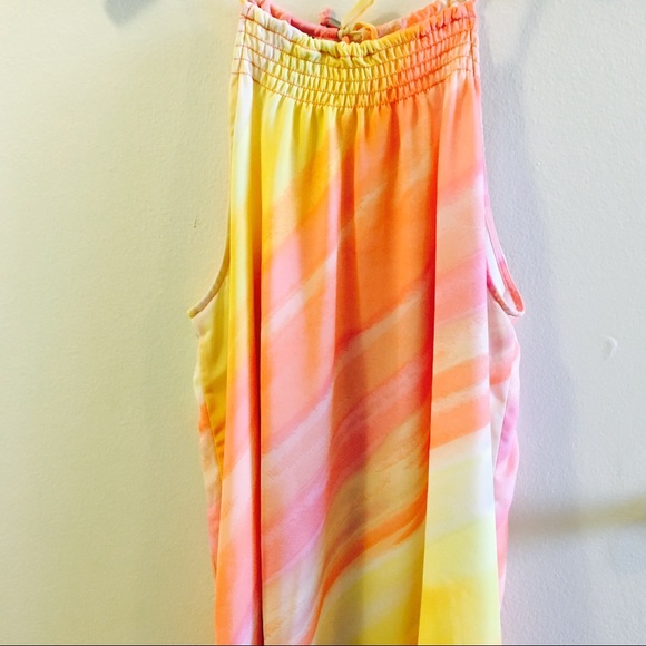 🌸Vibrantly Colored Soho Top - Picture 1 of 4